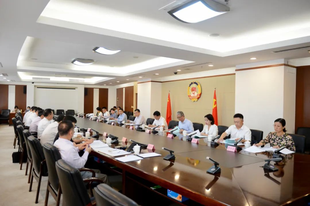 省政协举行“坚持就业优先 健全就业促进机制和公共服务体系”专题协商会 周波主持并讲话