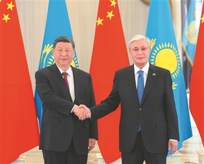 习近平同哈萨克斯坦总统托卡耶夫会谈